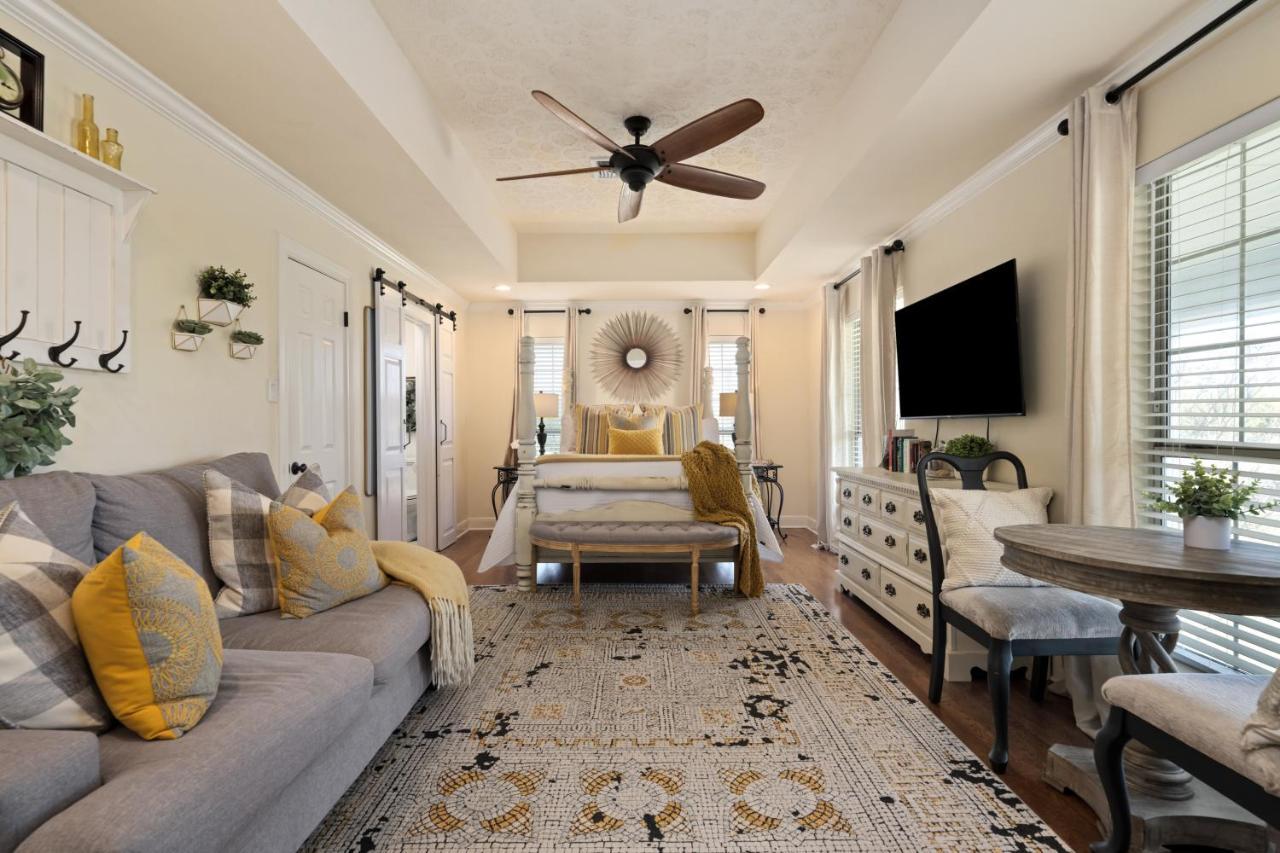 The Plantation House Boutique Inn Pflugerville Esterno foto