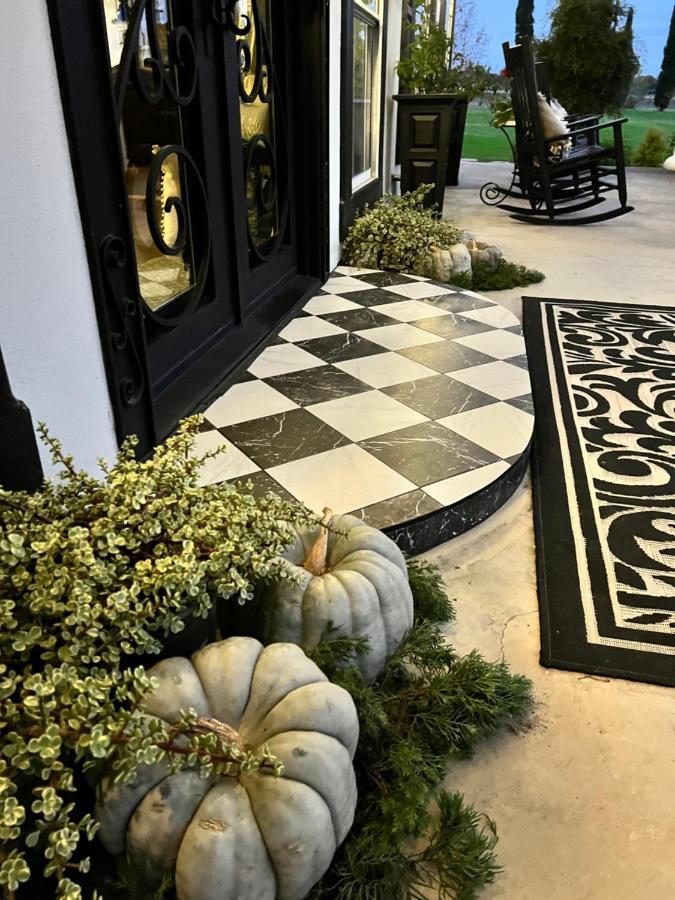 The Plantation House Boutique Inn Pflugerville Esterno foto