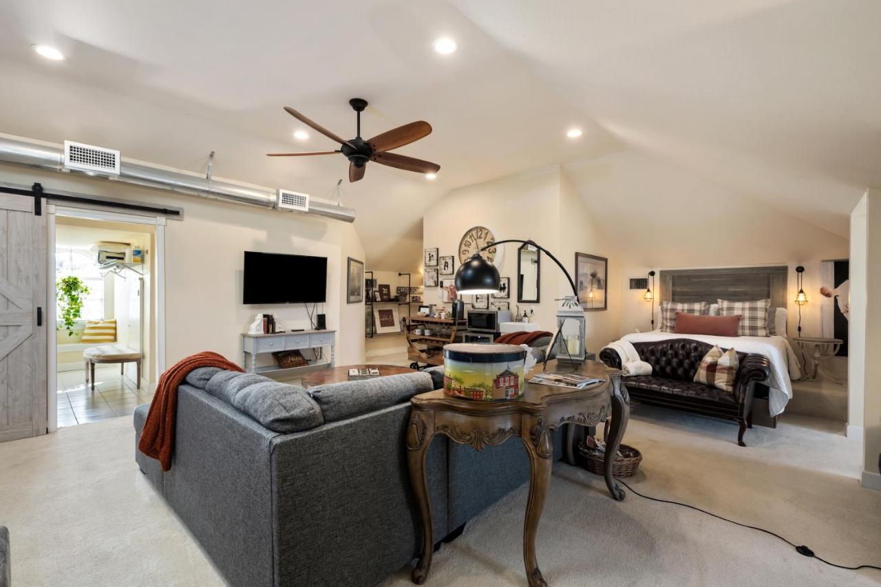 The Plantation House Boutique Inn Pflugerville Esterno foto