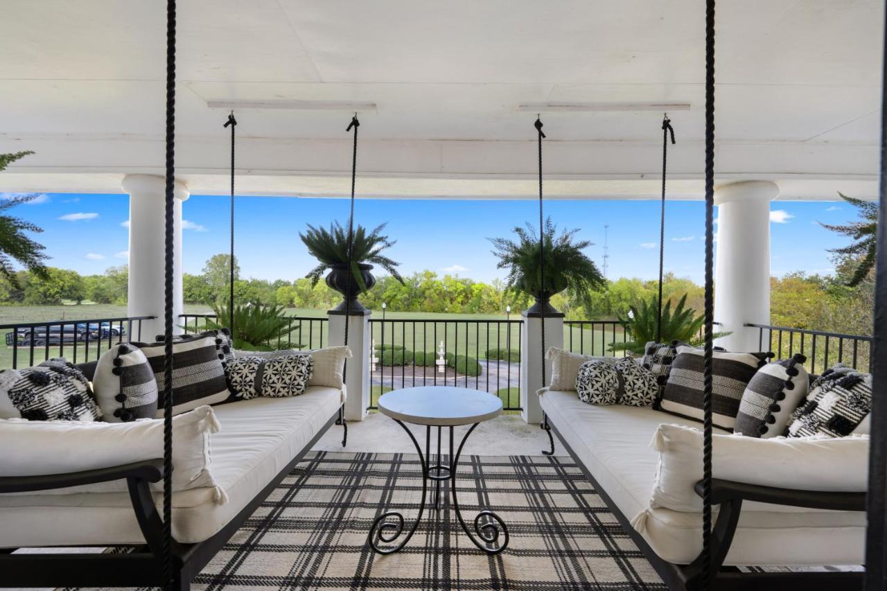 The Plantation House Boutique Inn Pflugerville Esterno foto
