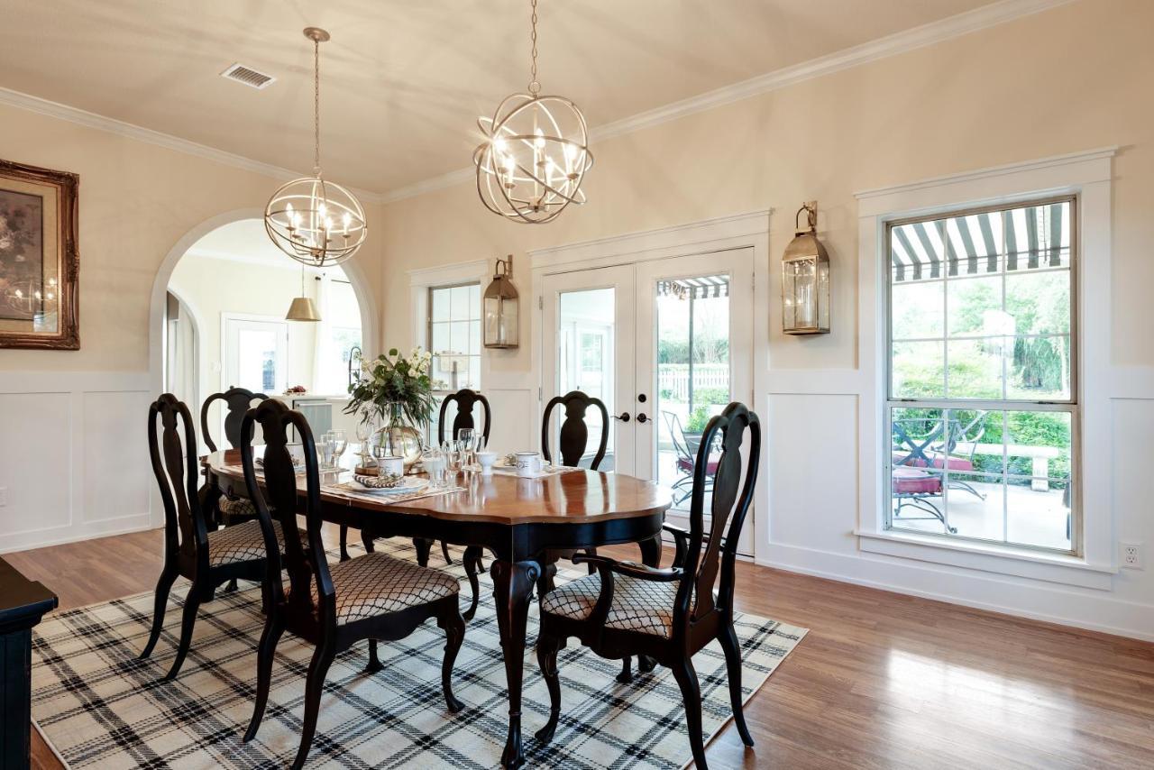 The Plantation House Boutique Inn Pflugerville Esterno foto