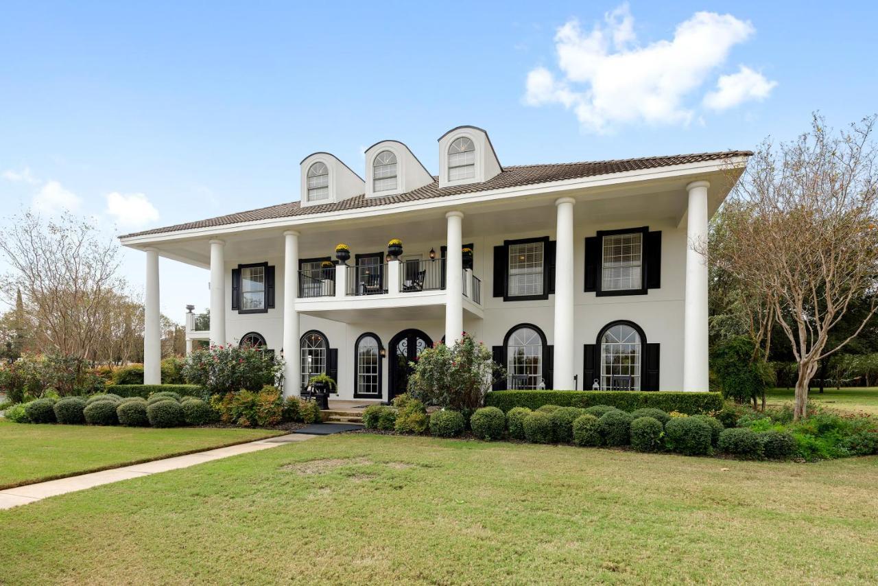 The Plantation House Boutique Inn Pflugerville Esterno foto