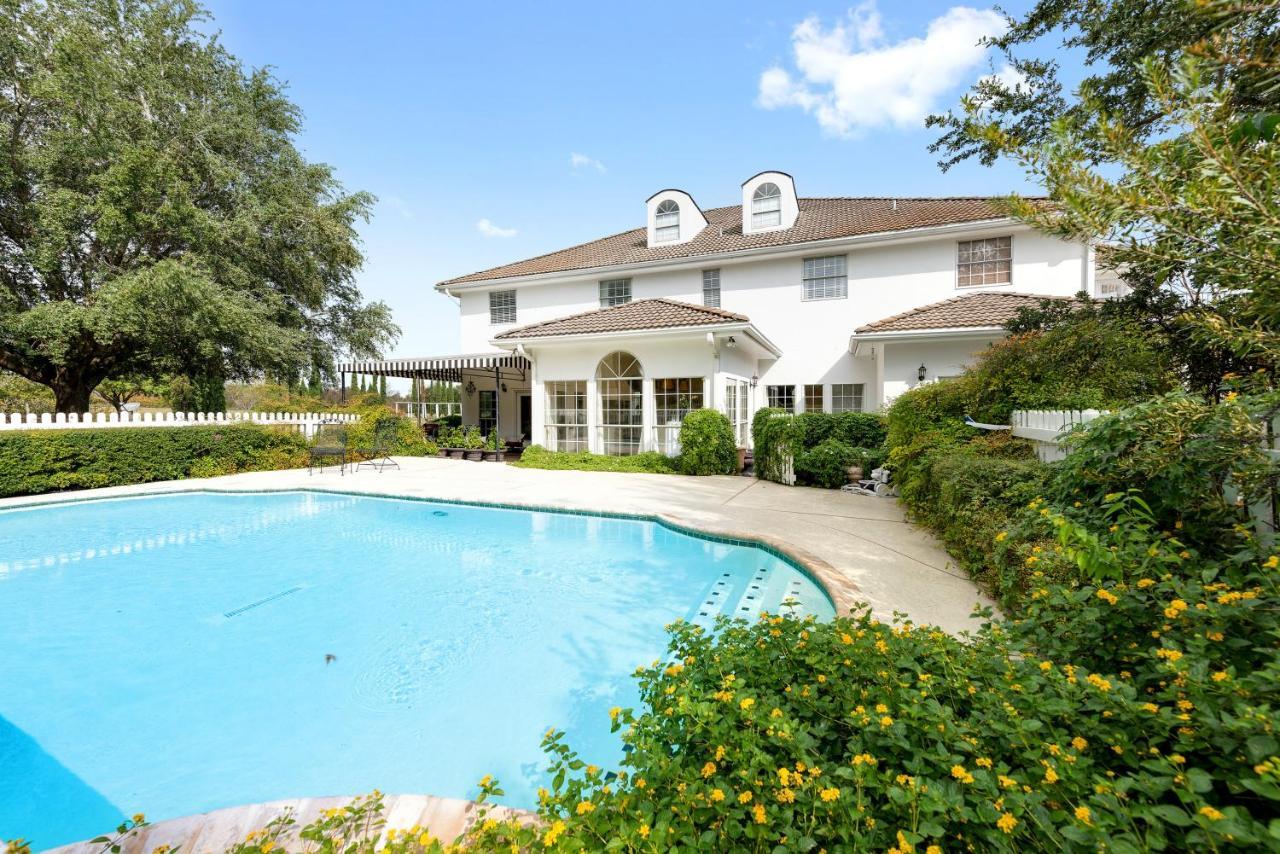 The Plantation House Boutique Inn Pflugerville Esterno foto